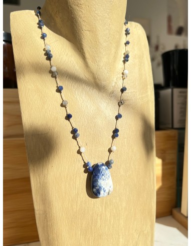 Collier Sodalite pierres semi précieuses d'Europe débarque